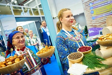 В Ханты-Мансийске начала работу XXVII выставка-ярмарка «Товары земли Югорской»
