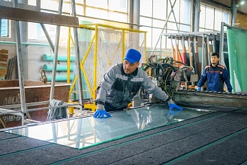 В Сургуте запустят производство закаленного стекла и стеклопакетов за счет льготного займа Фонда развития Югры