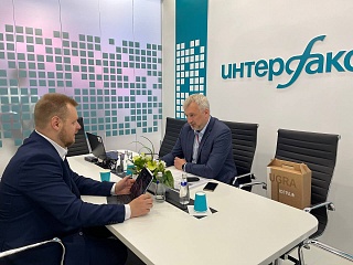 Руководитель Фонда на полях ПМЭФ дал интервью Интерфаксу