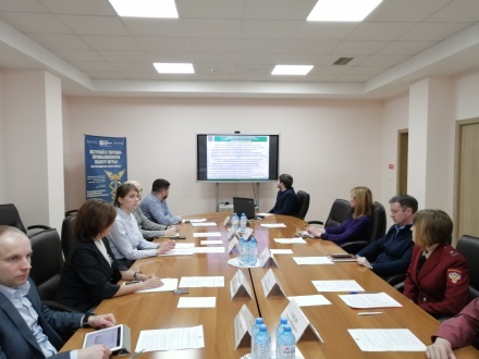 В Торгово-промышленной палате Югры состоялся круглый стол на тему: «Актуальные вопросы защиты прав потребителей при оказании услуг связи на территории Ханты-Мансийского автономного округа-Югры»