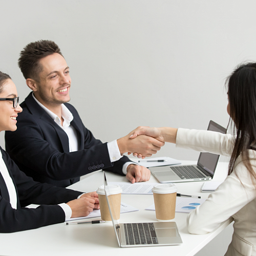 Как югорский бизнес справился с санкциями и какие меры поддержки были для этого разработаны?