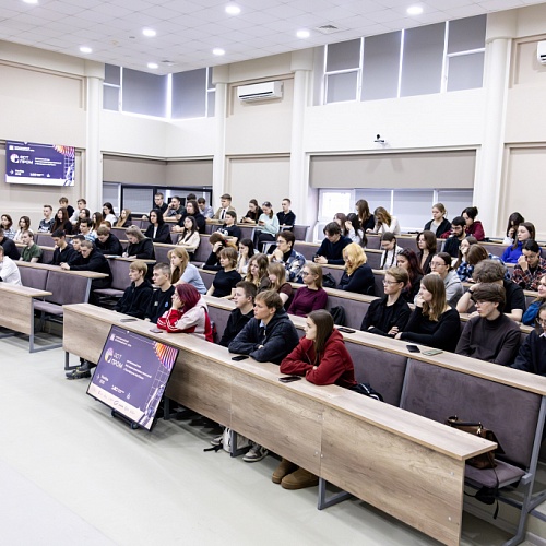 В ведущих университетах Югры прошла серия диалогов-лекций цикла «Современная Югра: промышленность, креатив и новые возможности»
